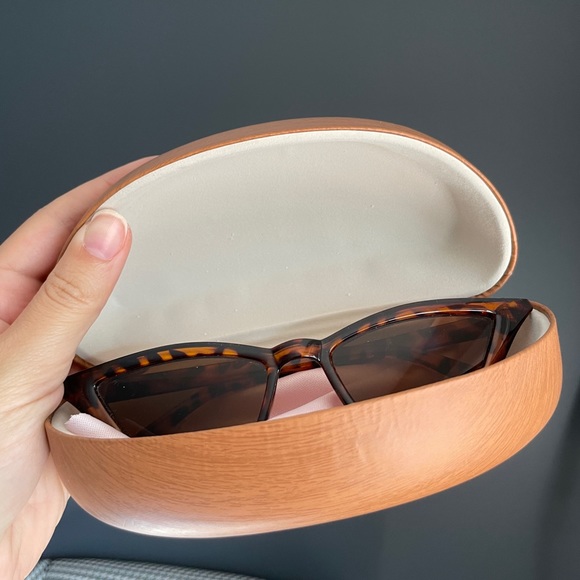 Fashion sunglasses - Picture 1 of 5